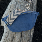 blaue Cord Bauchtasche mit beige blauem Gurt