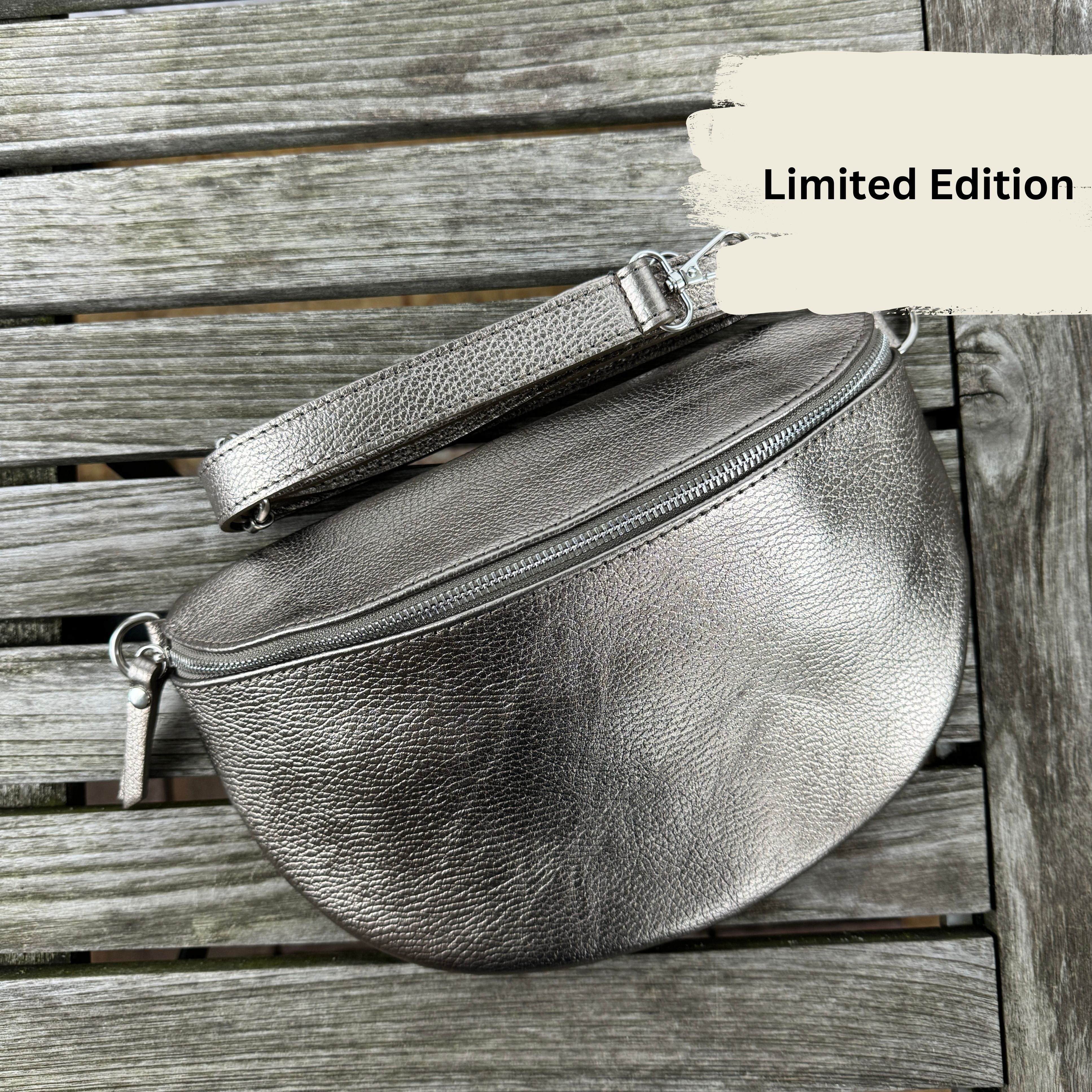 Tasche im Metallic Look - Trend 2024