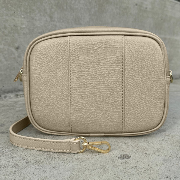 crossbody tasche mit gold Verschluss