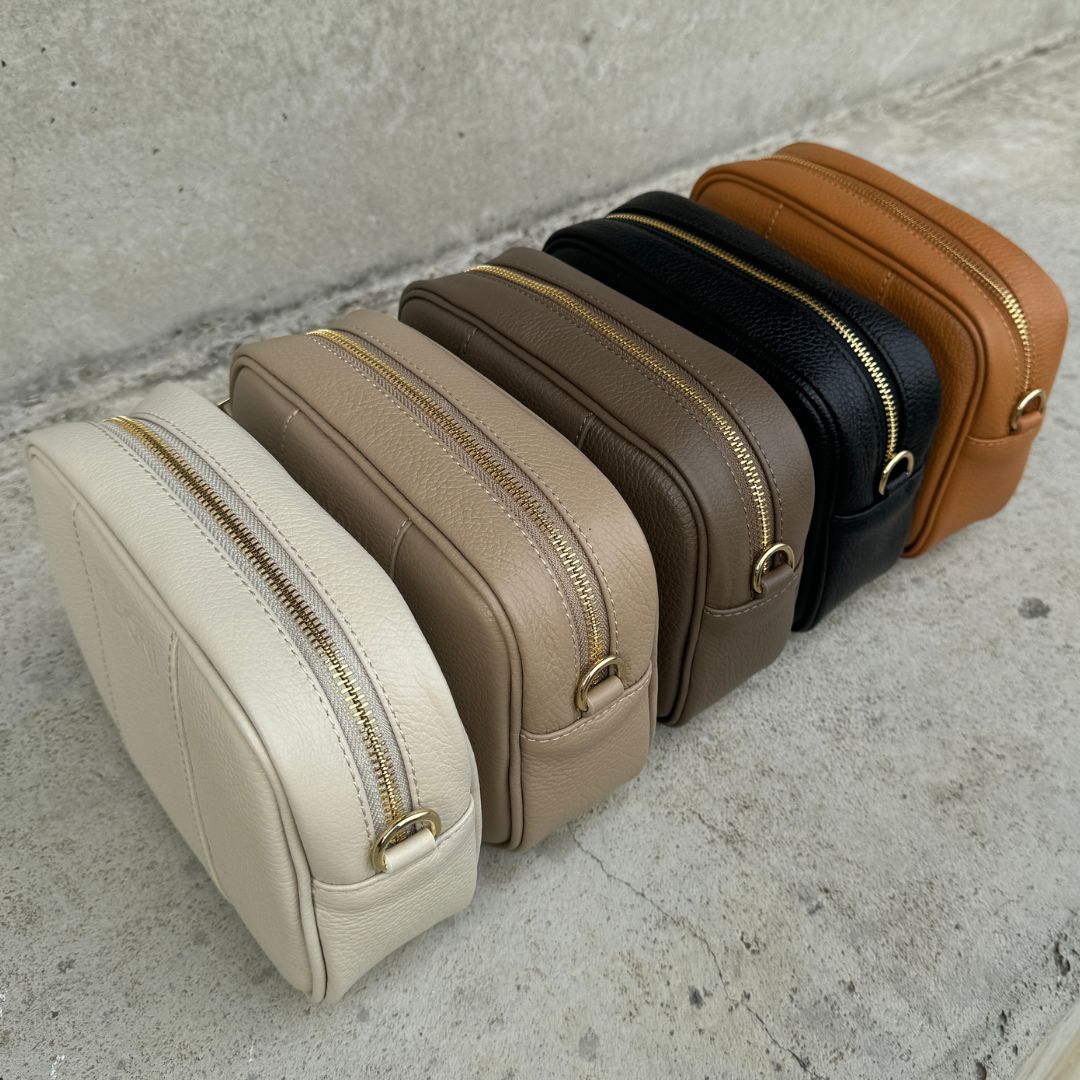 Crossbody Tasche aus Echtleder in fünf verschiedenen Farben (beige, taupe, dunkeltaupe, schwarz, cognac)