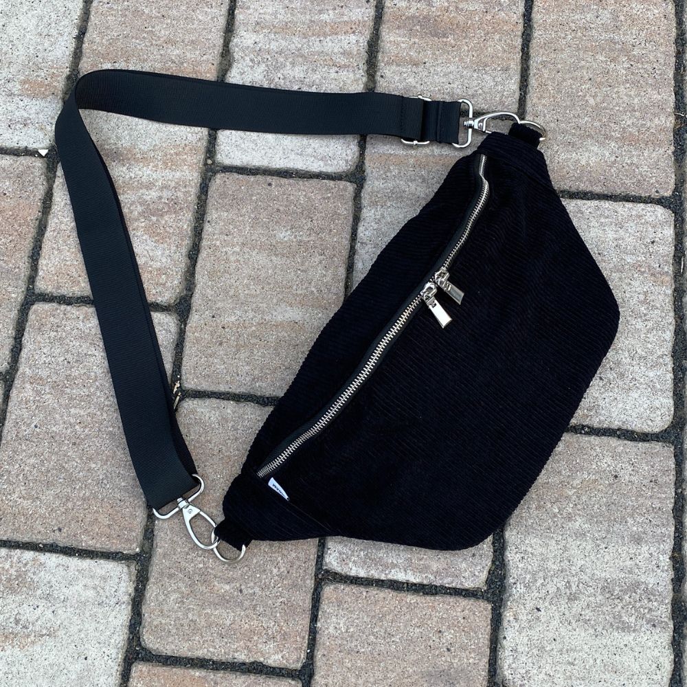 Gürteltasche Cord schwarz – MAONI - Main Image