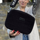 Cord Crossbody Tasche