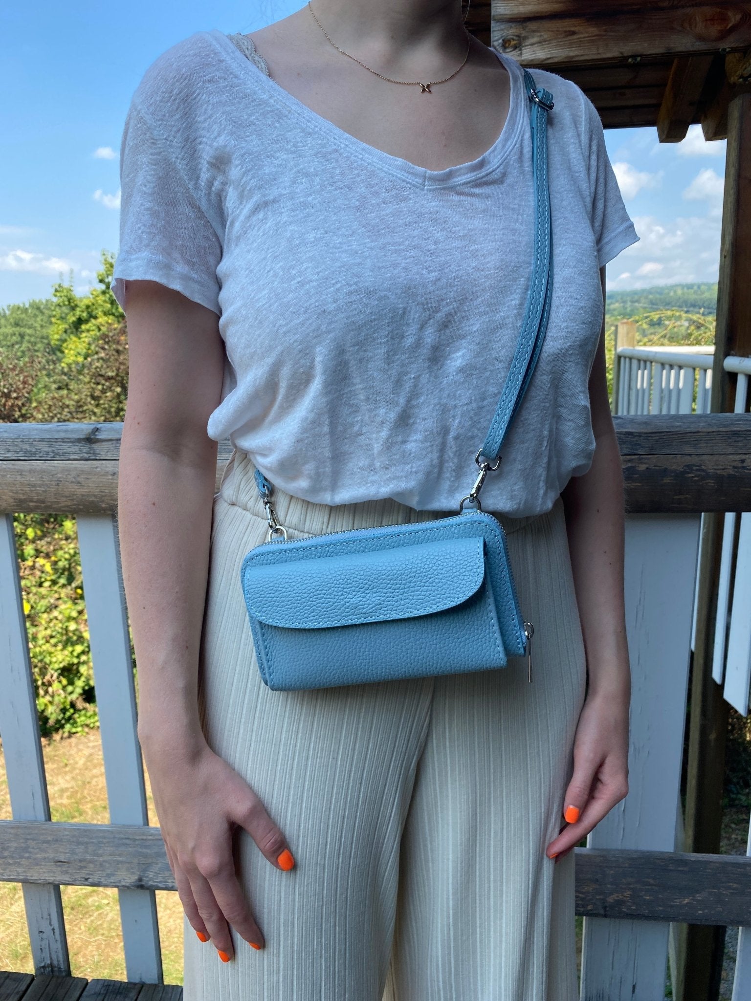Portemonnaie und Handytasche zum Umhängen aus Leder - MAILAND - MAONI
