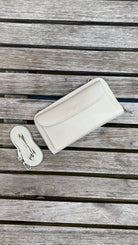 Portemonnaie und Handytasche zum Umhängen aus Leder - MAILAND - MAONI